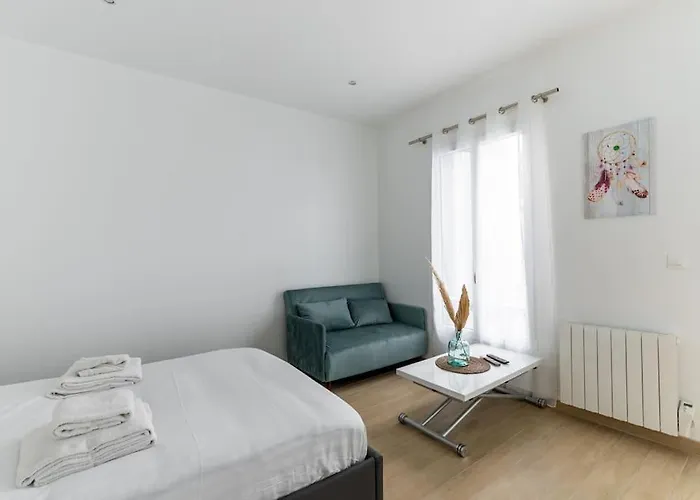 Montbrun/alesia : Cosy Studio *